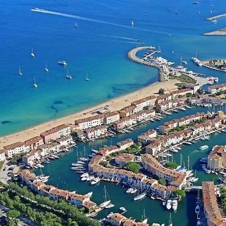 Apartman In Port Sleeps 4